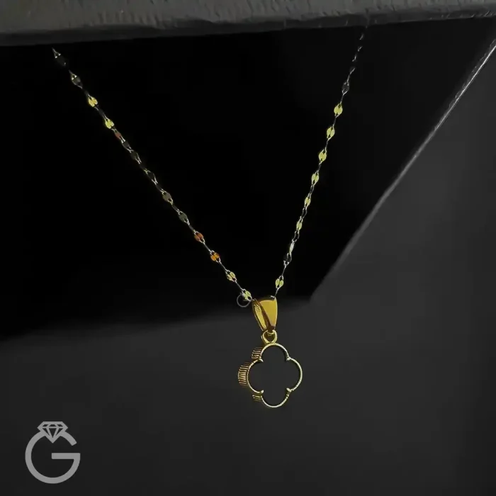 آویز گل با سنگ اونیکس مشکی