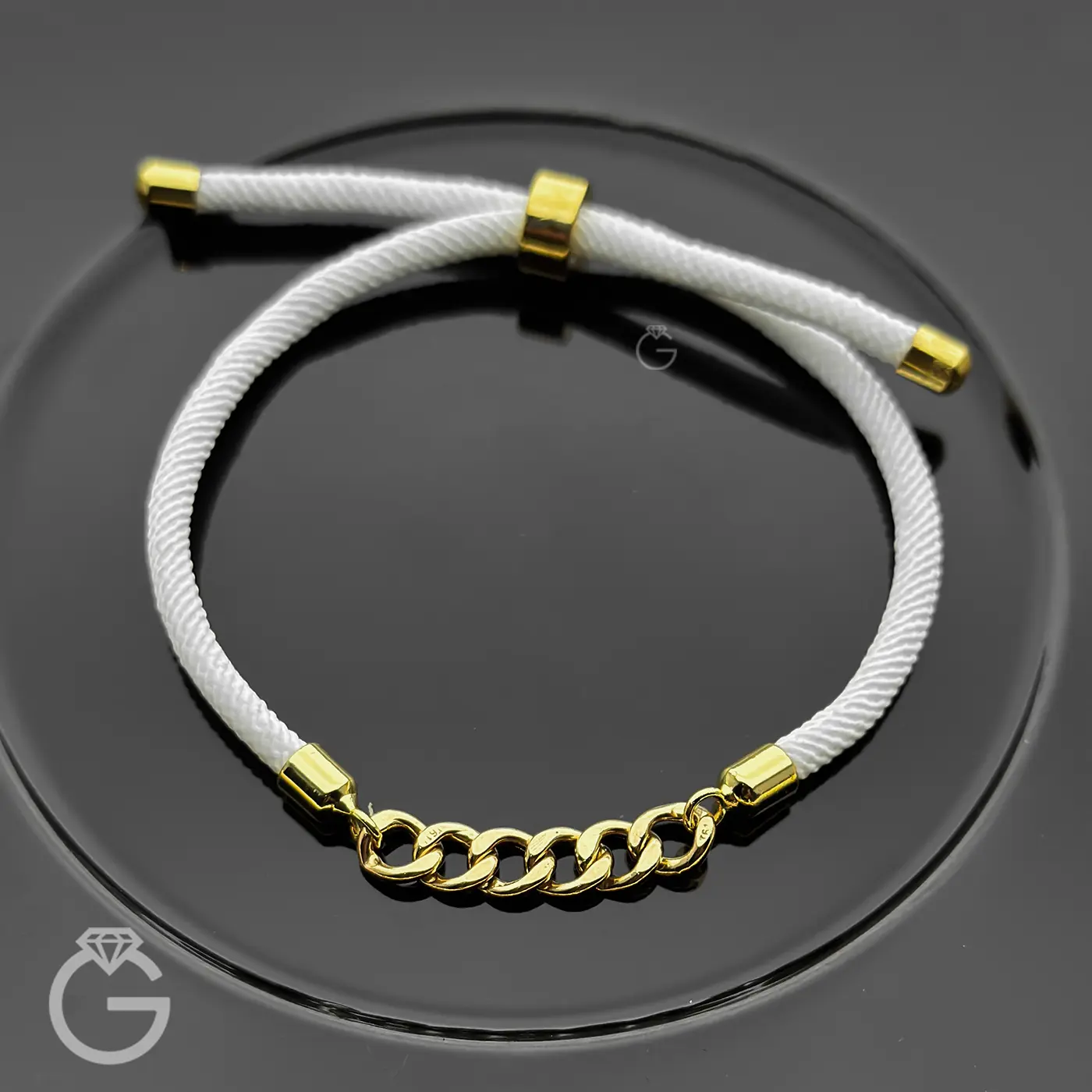 دستبند طلای کارتیه با بند مارشال