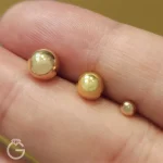 گوشواره میخی طلا مدل گوی ساده