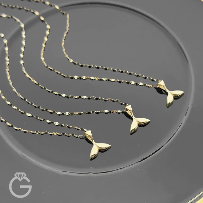 آویز طلای دم وال مینیمال