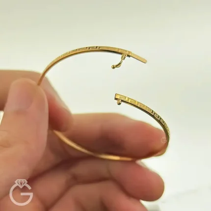 دستبند طلای بنگل طرح ورساچ