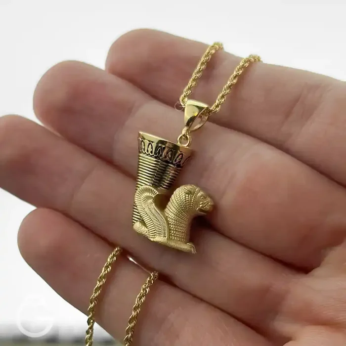 آویز طلای تکوک هخامنشی