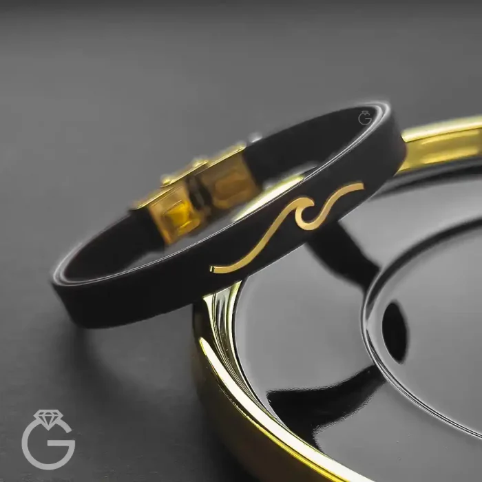 دستبند چرم و طلا کد 010174