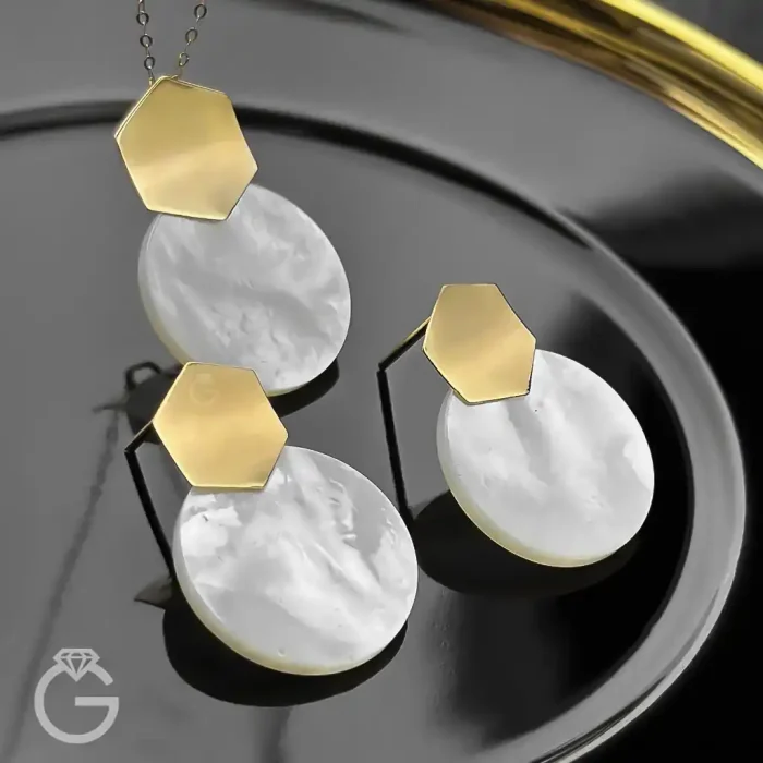 نیمست طلای صدف طرح شش ضلعی (16) نیمست طلای صدف طرح شش ضلعی