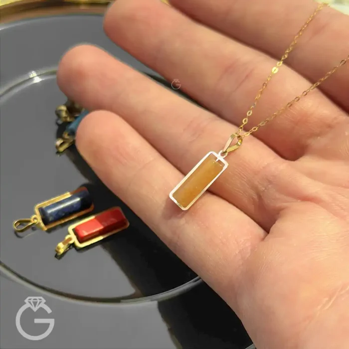 آویز طلا سنگی