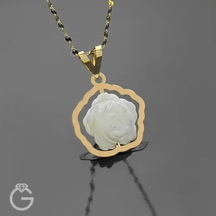 آویز طلای صدف تراش گل