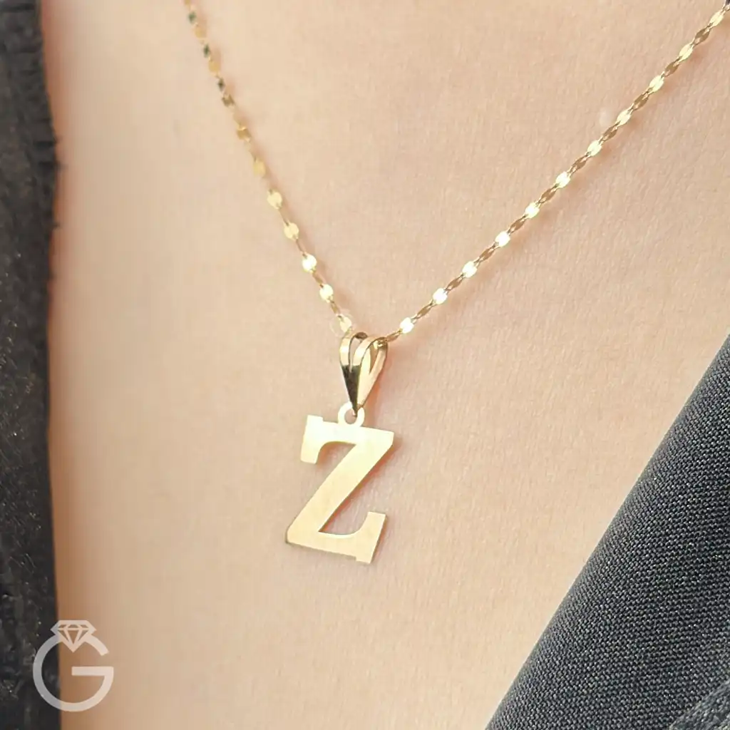 آویز طلای حروف انگلیسی لیزری (23)