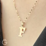 آویز طلای حروف انگلیسی لیزری