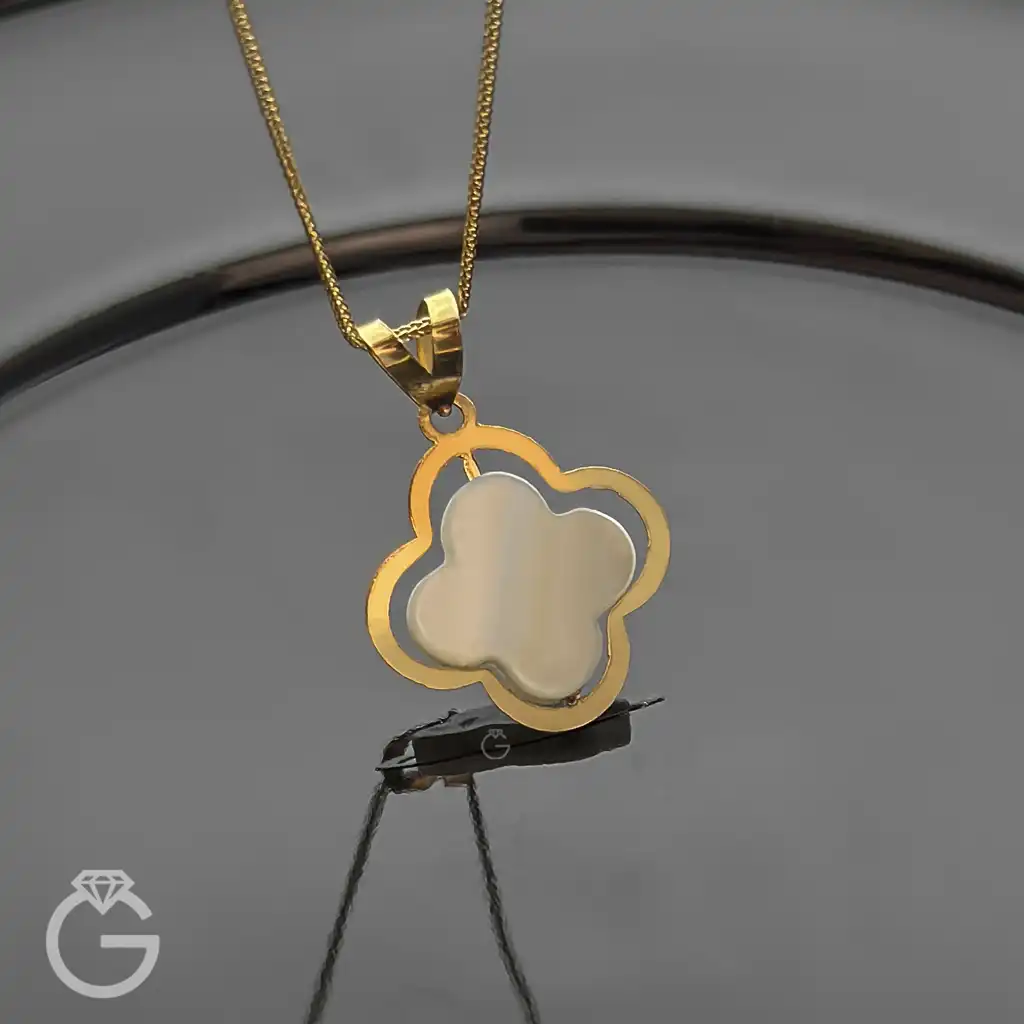 آویز طلای گل صدفی آویز طلای گل صدفی