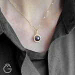 آویز طلا مروارید سیاه