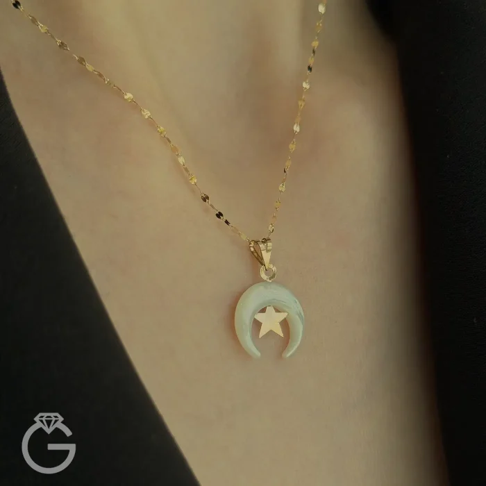 آویز طلای ماه و ستاره صدفی