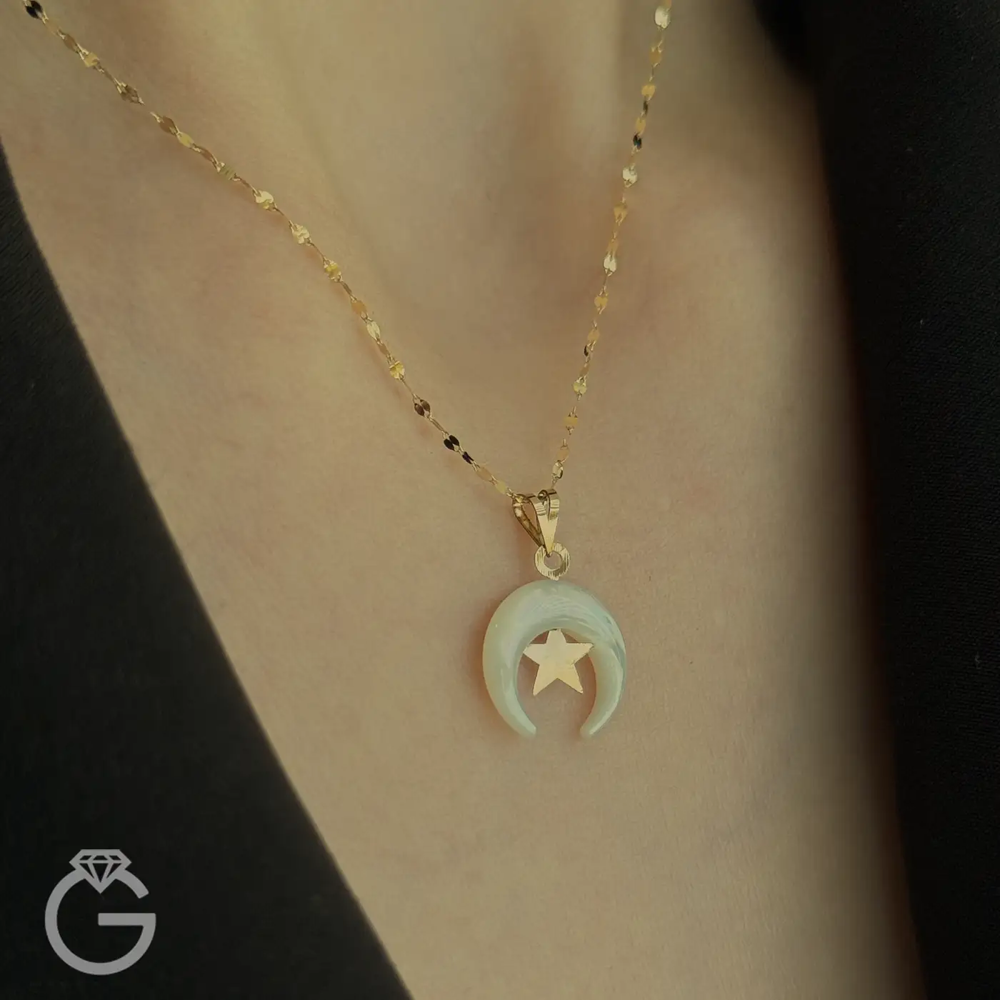 IMG_0910 آویز طلای ماه و ستاره صدفی