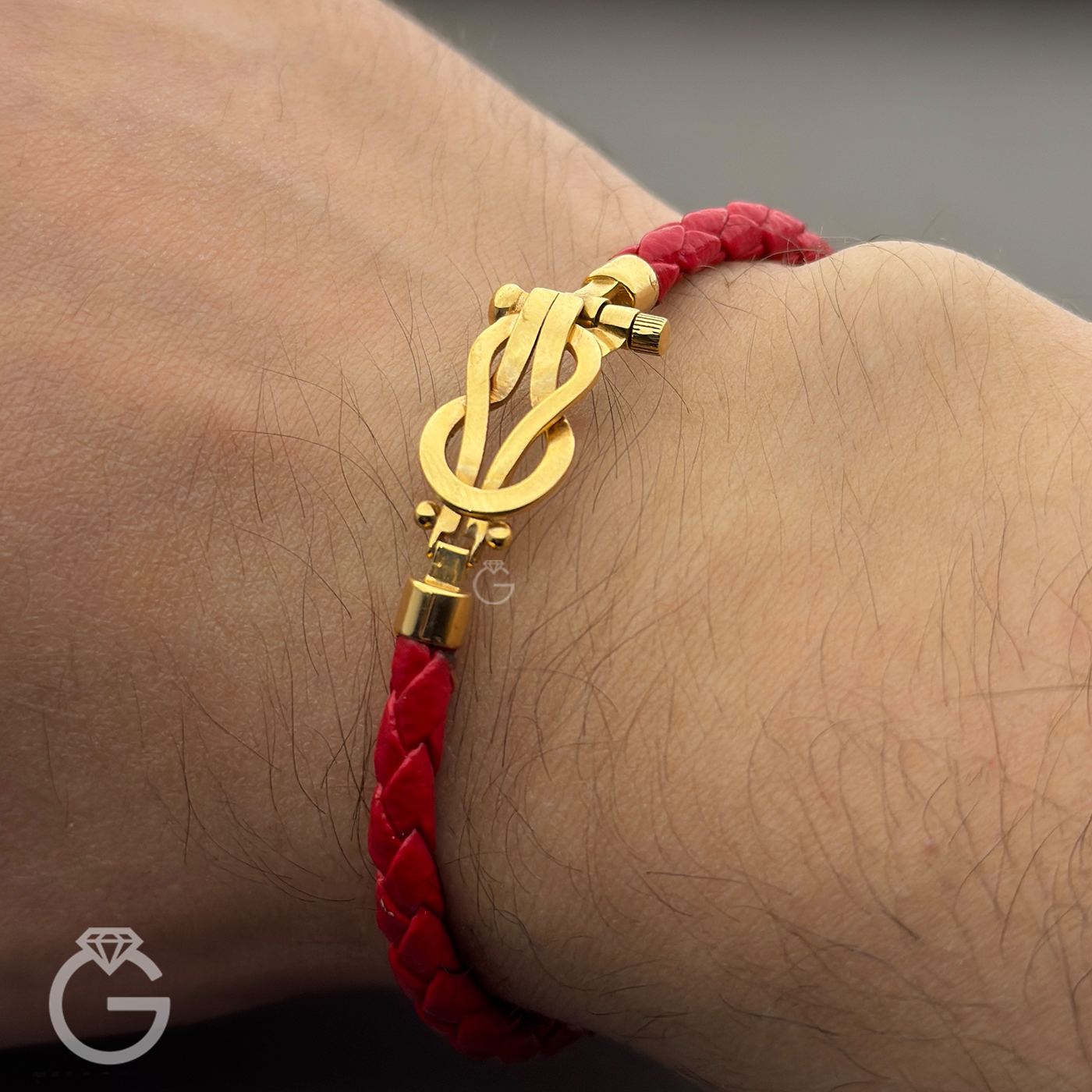 دستبند طلا و چرم امگا (2)