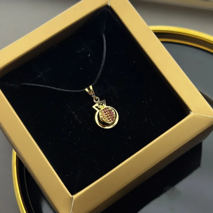 آویز طلا انار مینیمال