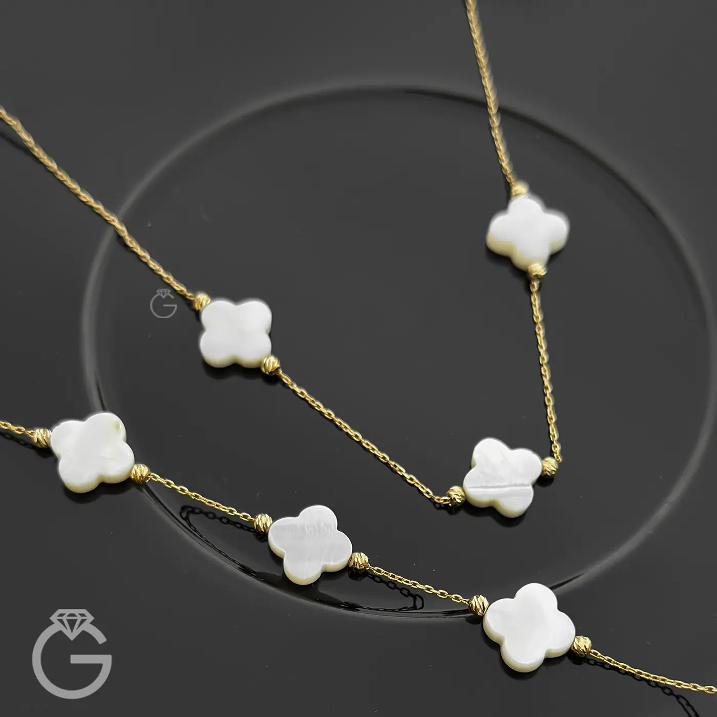 نیمست طلای ونکلیف همراه با صدف (1)