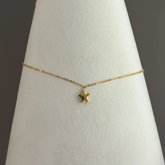 دستبند طلا با آویز ستاره