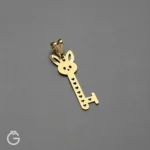 آویز طلا طرح کلید شانس